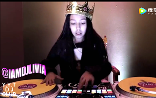 ŮDJ LIVIAJennifer LopezµDinero